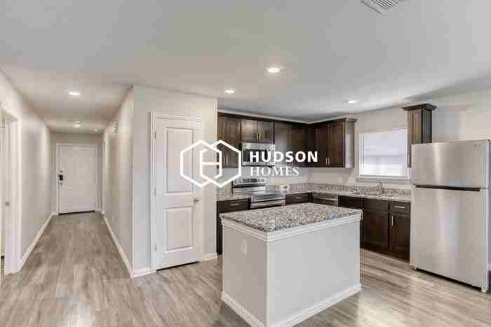 9810 Richcroft St - Photo 3 of 14