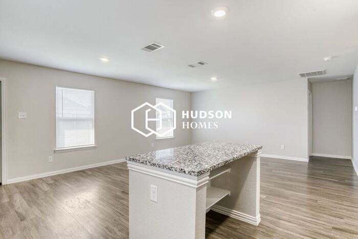 9810 Richcroft St - Photo 5 of 14