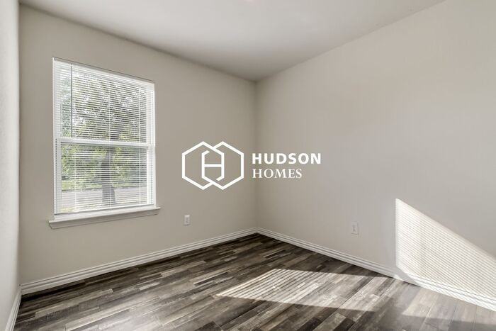 1208 Williams Ave - Photo 7 of 14