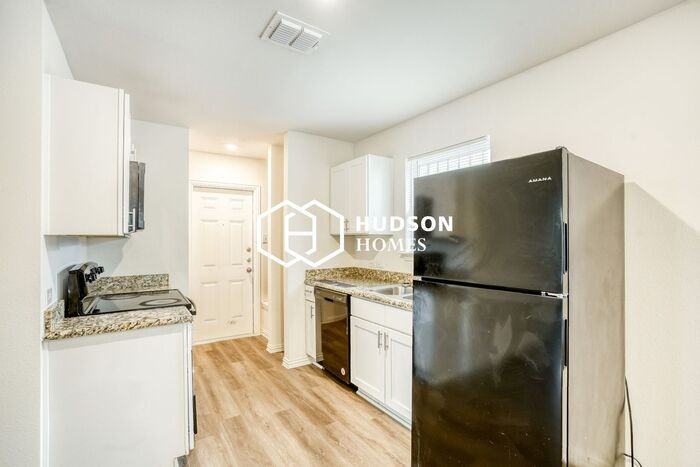 126 N San Ignacio Ave - Photo 4 of 14