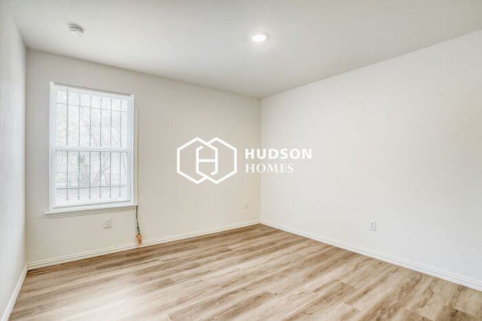 126 N San Ignacio Ave - Photo 6 of 14