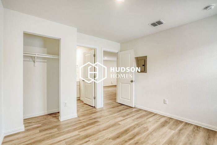 126 N San Ignacio Ave - Photo 7 of 14