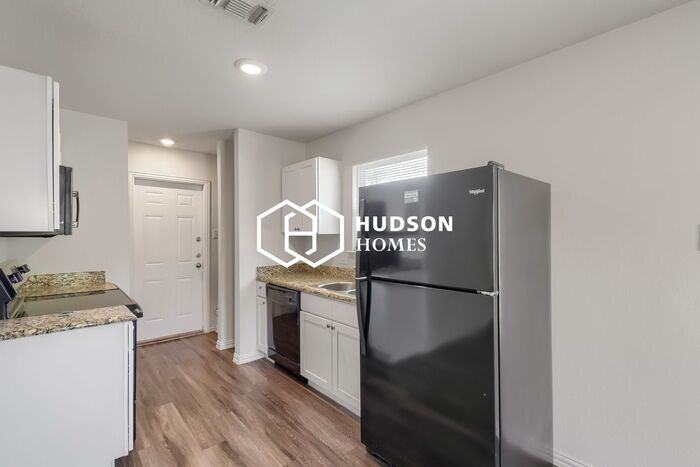 1515 Fillmore St - Photo 5 of 14