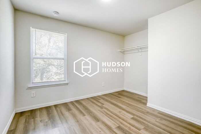 801 Roosevelt St - Photo 6 of 14