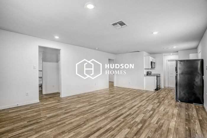 5746 Mayo Dr - Photo 3 of 13