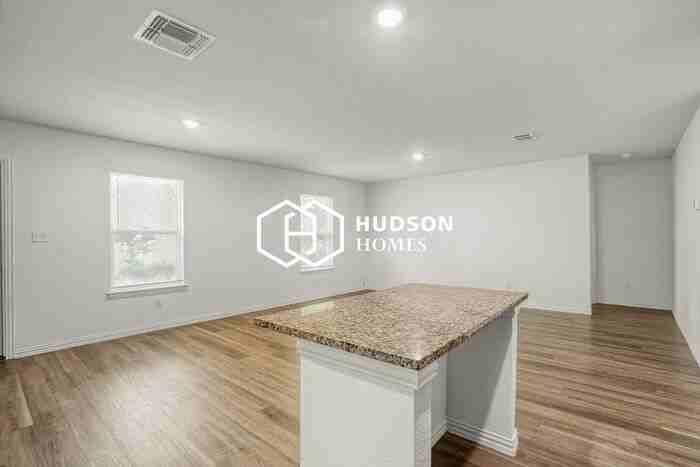 222 Garcia St - Photo 5 of 14