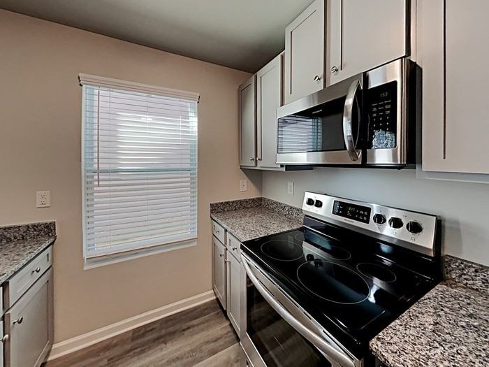 1052 Wedgewood Ct - Photo 7 of 21