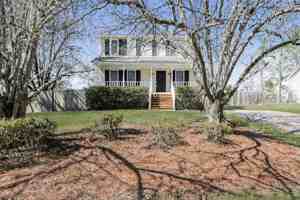 featured image of 2705 Prince Charles Ct