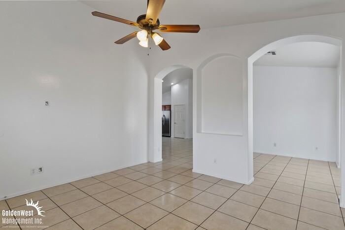 1736 W Carol Ave - Photo 3 of 22