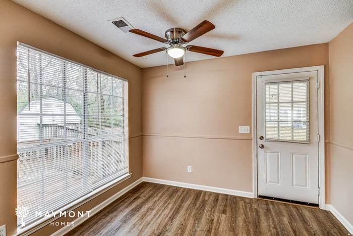 4717 Hollow Ln - Photo 5 of 12