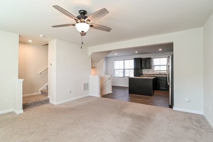 804 Renee Ave - Photo 6 of 12