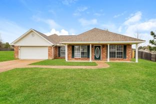 102 Red Oak Cove - Photo 1 of 1