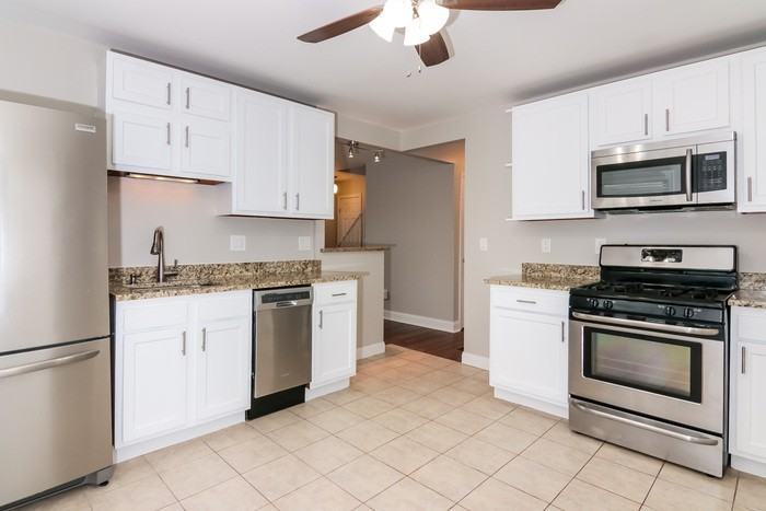 4150 Beechgrove Dr - Photo 6 of 12