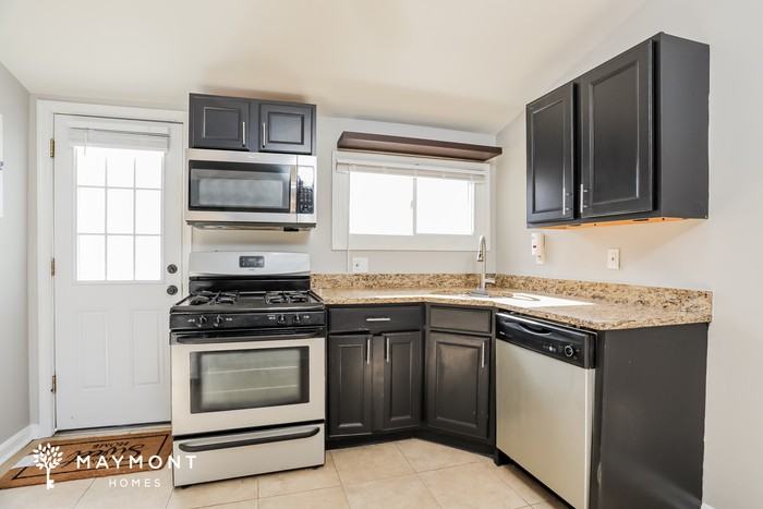 111 E Fort Ave - Photo 6 of 13