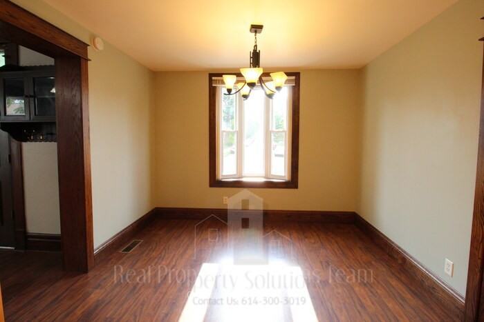 2353 Adams Ave - Photo 6 of 22