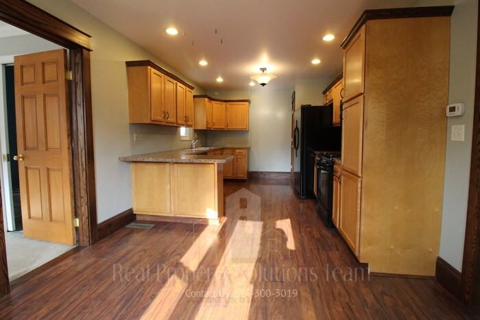 2353 Adams Ave - Photo 7 of 22