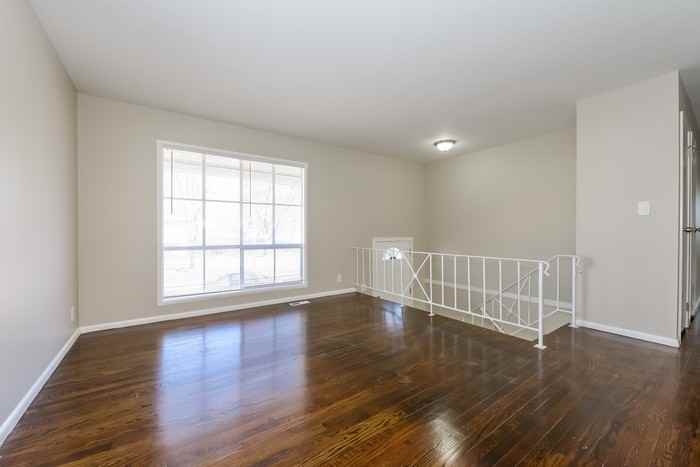 8413 E 93rd St - Photo 4 of 8