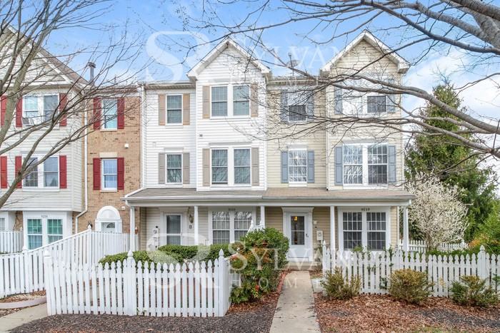 9210 Leigh Choice Ct - Photo 2 of 16