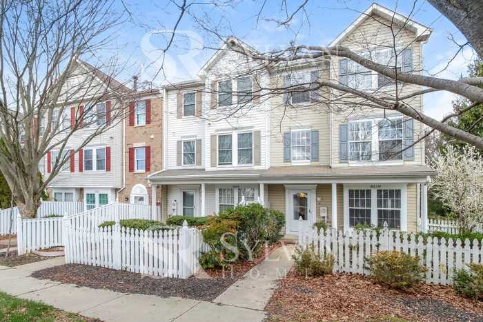 9210 Leigh Choice Ct - Photo 3 of 16