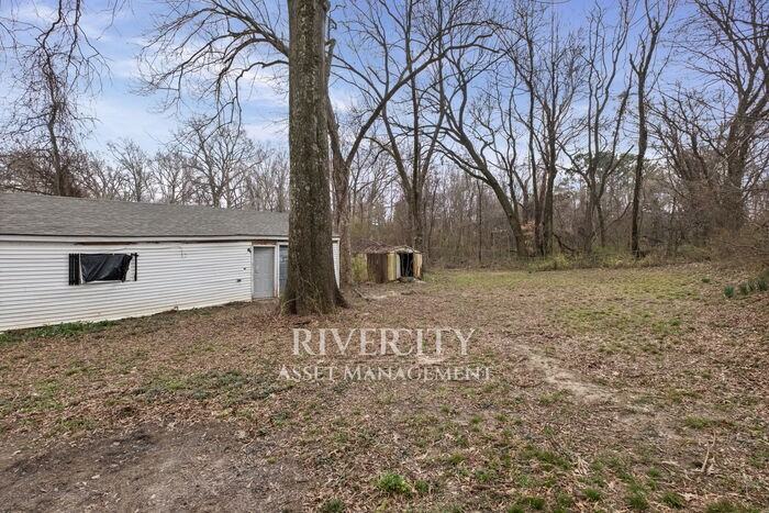 2185 Slocum Ave - Photo 3 of 16