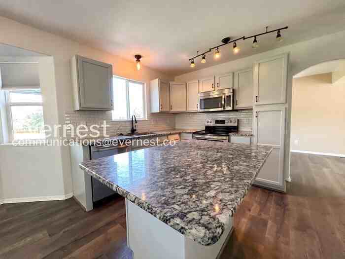 6598 Fielding Ter - Photo 2 of 28