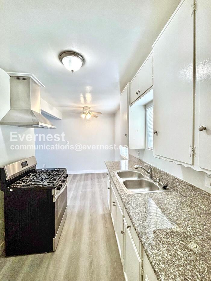 1434 Plaza Del Amo #4 - Photo 5 of 16