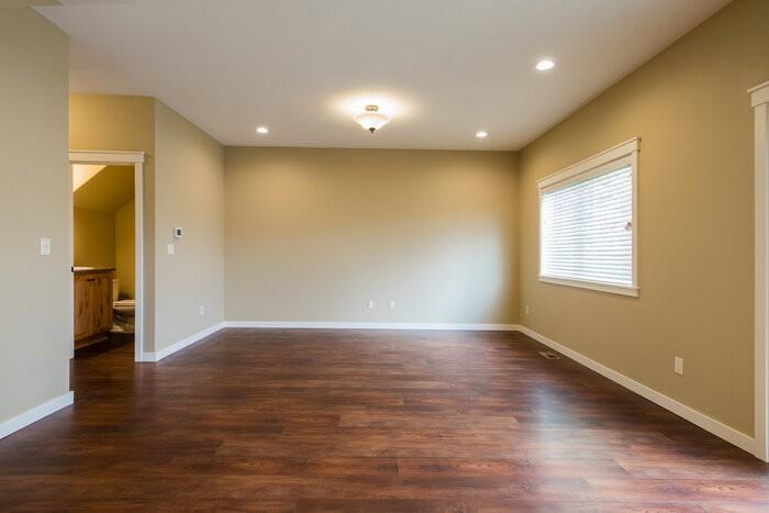 188 Ne American Dr - Photo 3 of 10