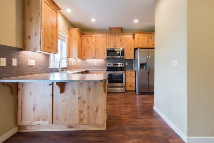 188 Ne American Dr - Photo 4 of 10