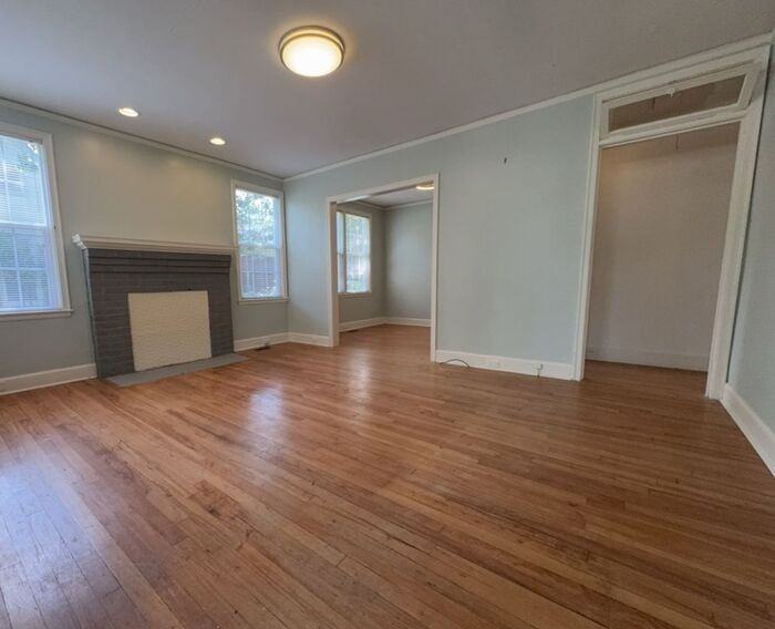 2944 Hope Ave - Photo 2 of 12