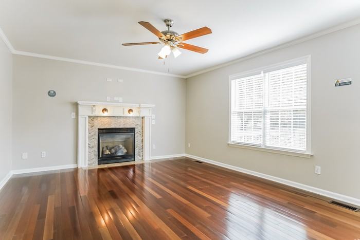 6333 Willowlawn Dr - Photo 4 of 17