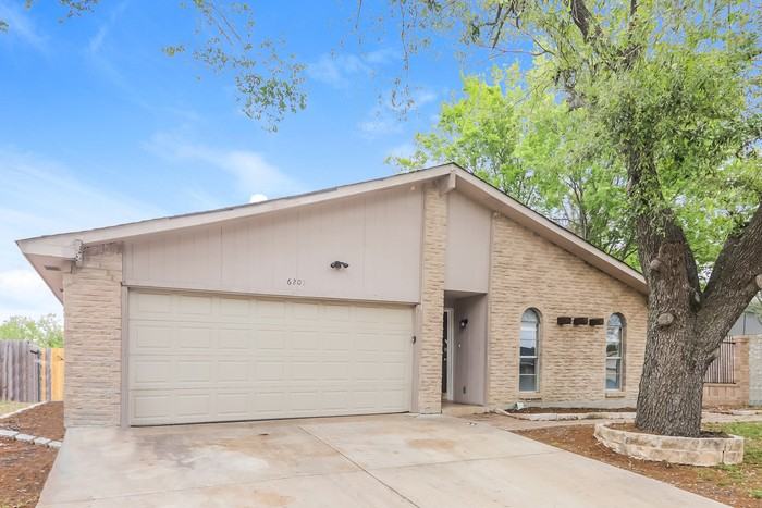 6205 Magnolia Ln - Photo 3 of 16