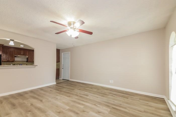 6205 Magnolia Ln - Photo 5 of 16