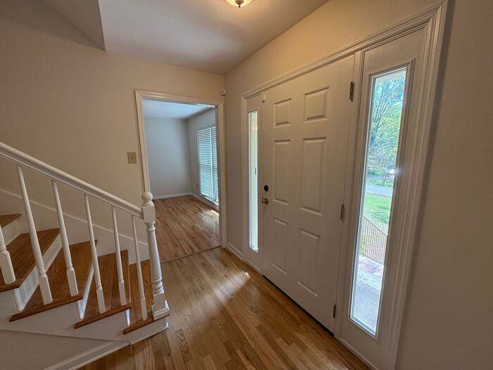 295 Becky Dr - Photo 4 of 46