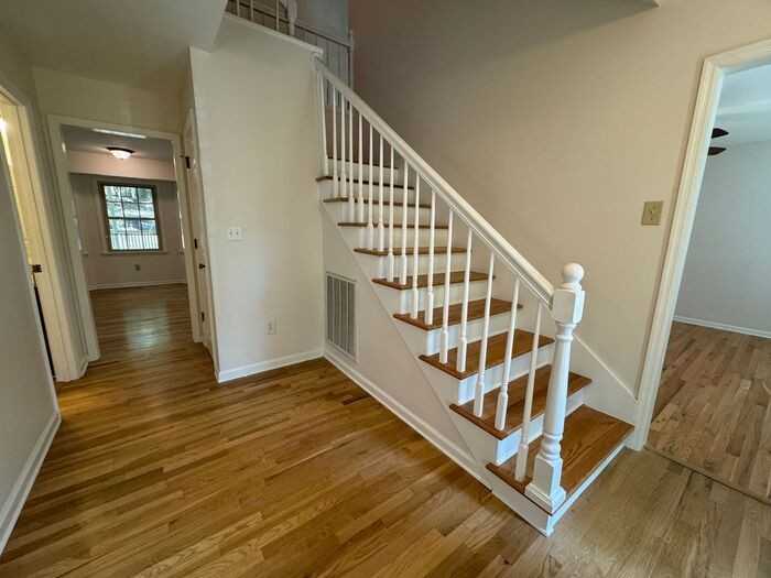 295 Becky Dr - Photo 5 of 46