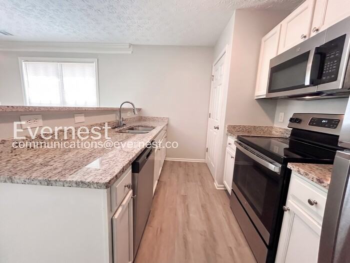 3868 Leyland Dr - Photo 3 of 25