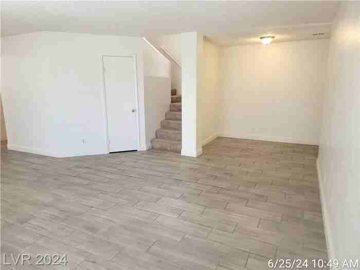 2059 Club Crest Way - Photo 4 of 38