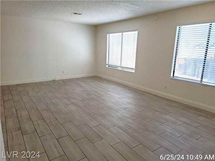 2059 Club Crest Way - Photo 7 of 38