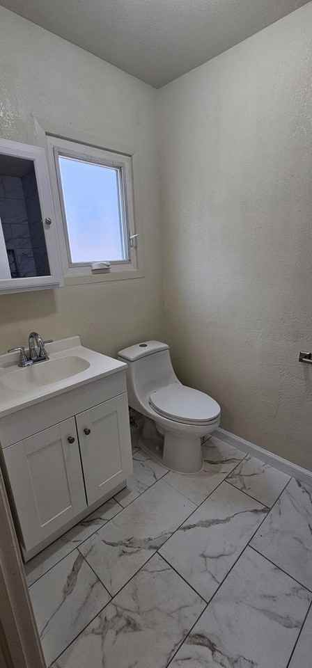 827 Sullivan Ln #03 - Photo 4 of 7