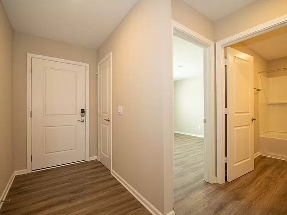 697 Rose Ln - Photo 5 of 18