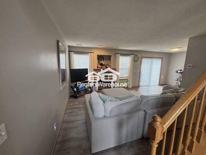 9236 Merrimac Ln N - Photo 3 of 22