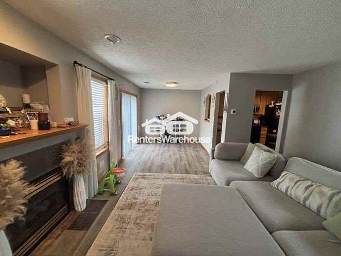 9236 Merrimac Ln N - Photo 5 of 22