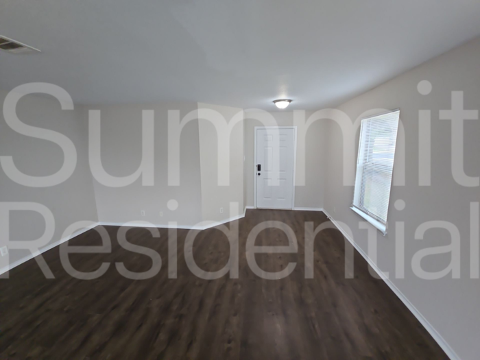 120 Beech Dr - Photo 2 of 21