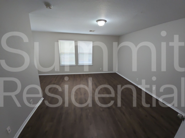 120 Beech Dr - Photo 3 of 21