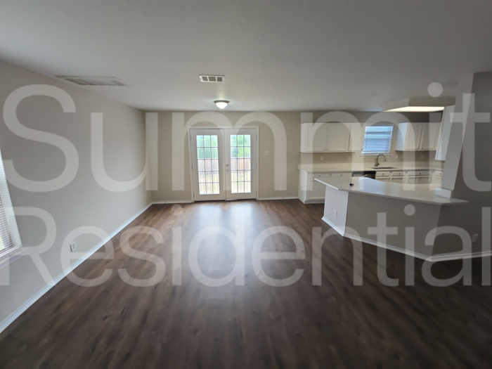 120 Beech Dr - Photo 4 of 21