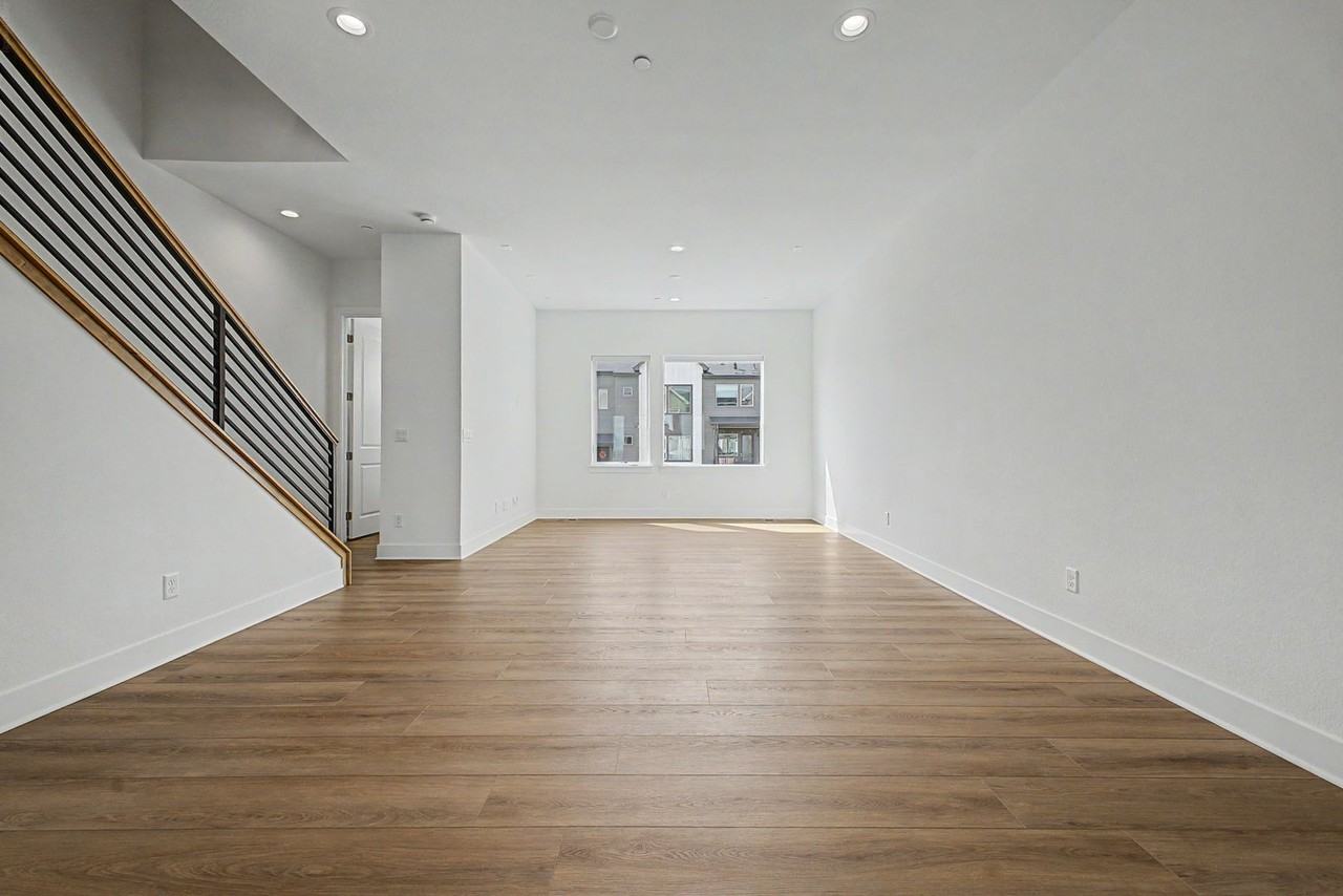 689 Saddle Dr - Photo 6 of 29