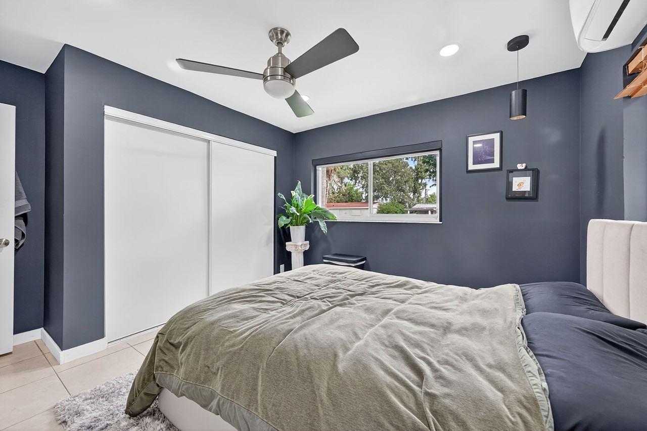 6640 Douglas St #NA - Photo 2 of 20