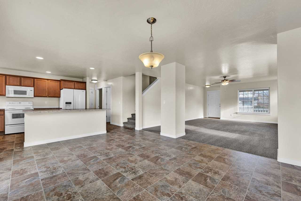 1633 Placerville St #NA - Photo 4 of 20