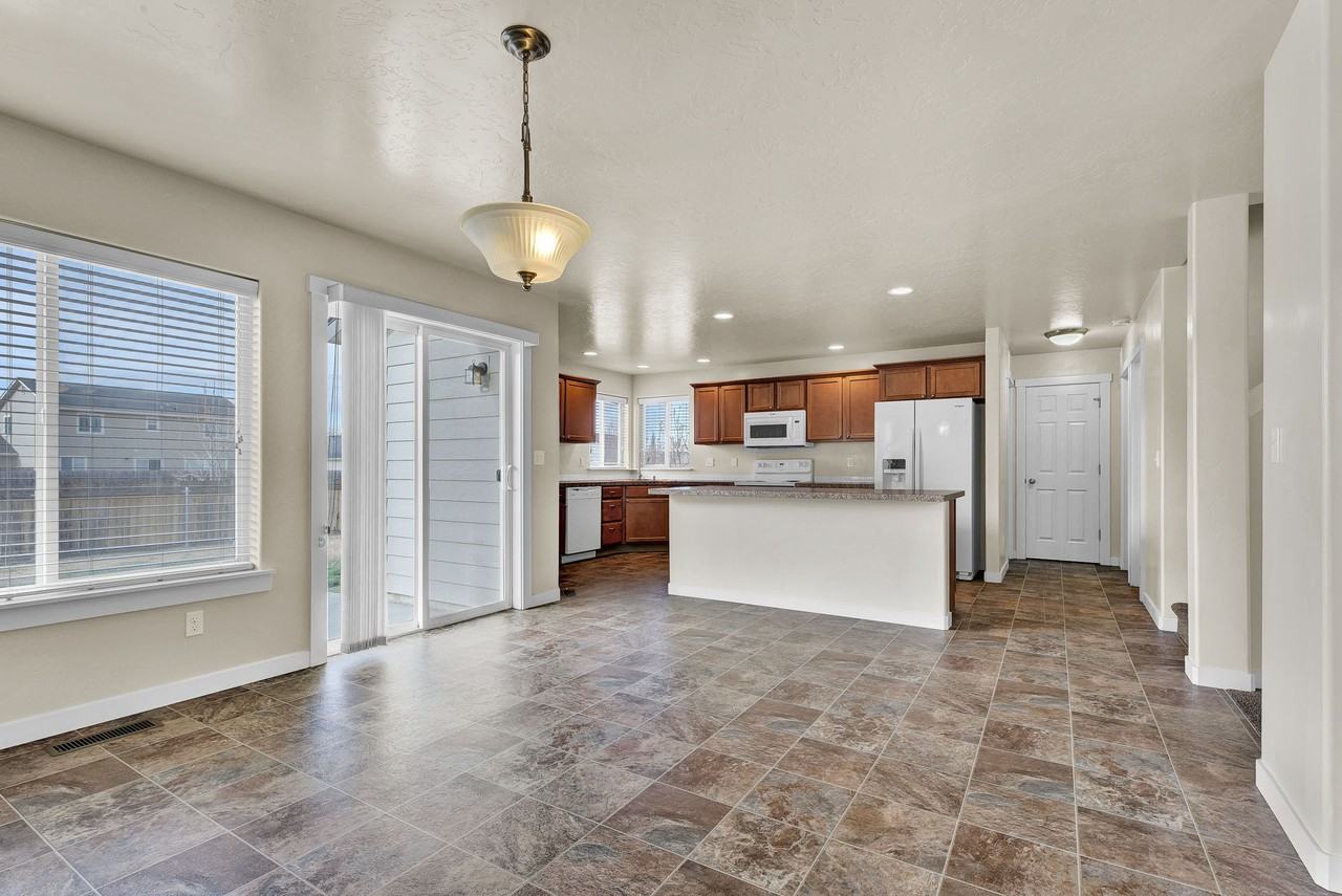 1633 Placerville St #NA - Photo 5 of 20