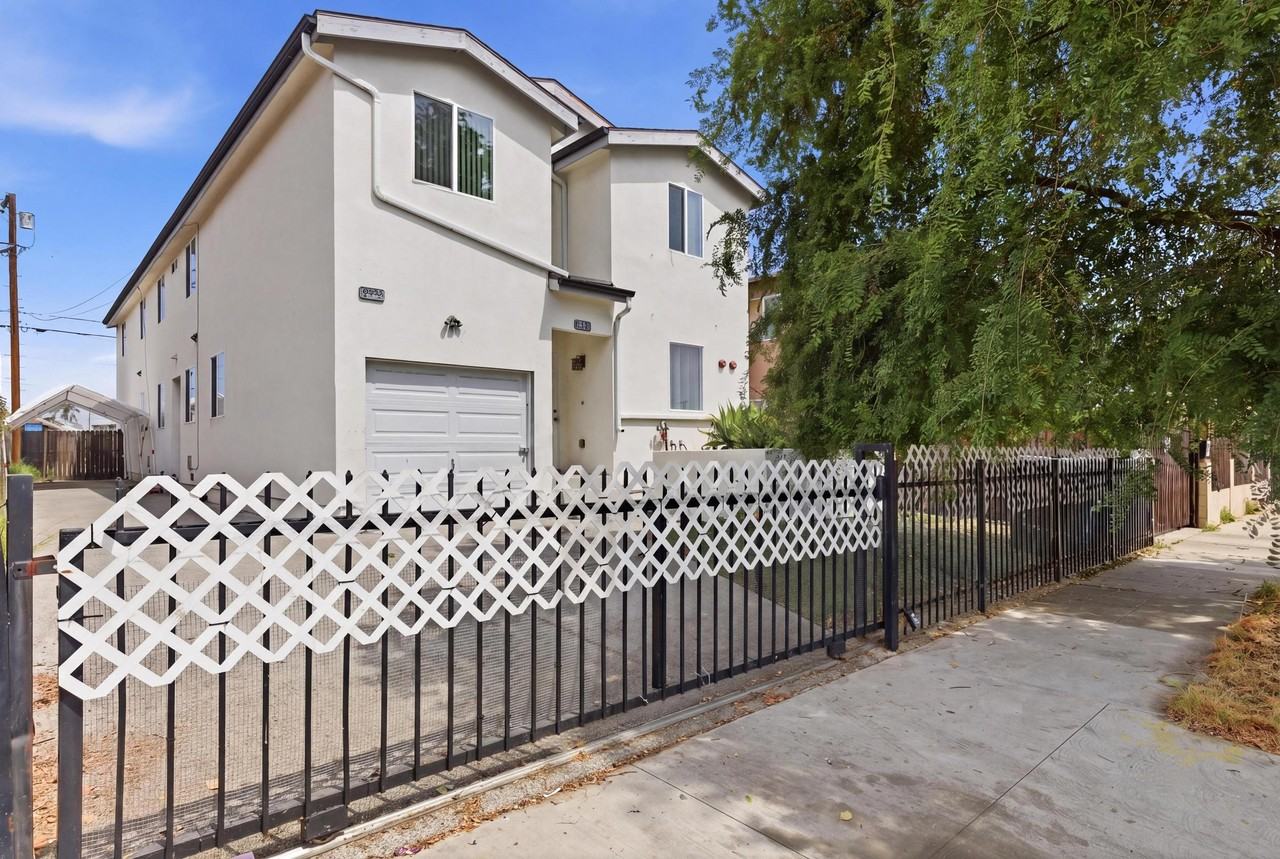 831 E 109th St #A - Photo 2 of 14