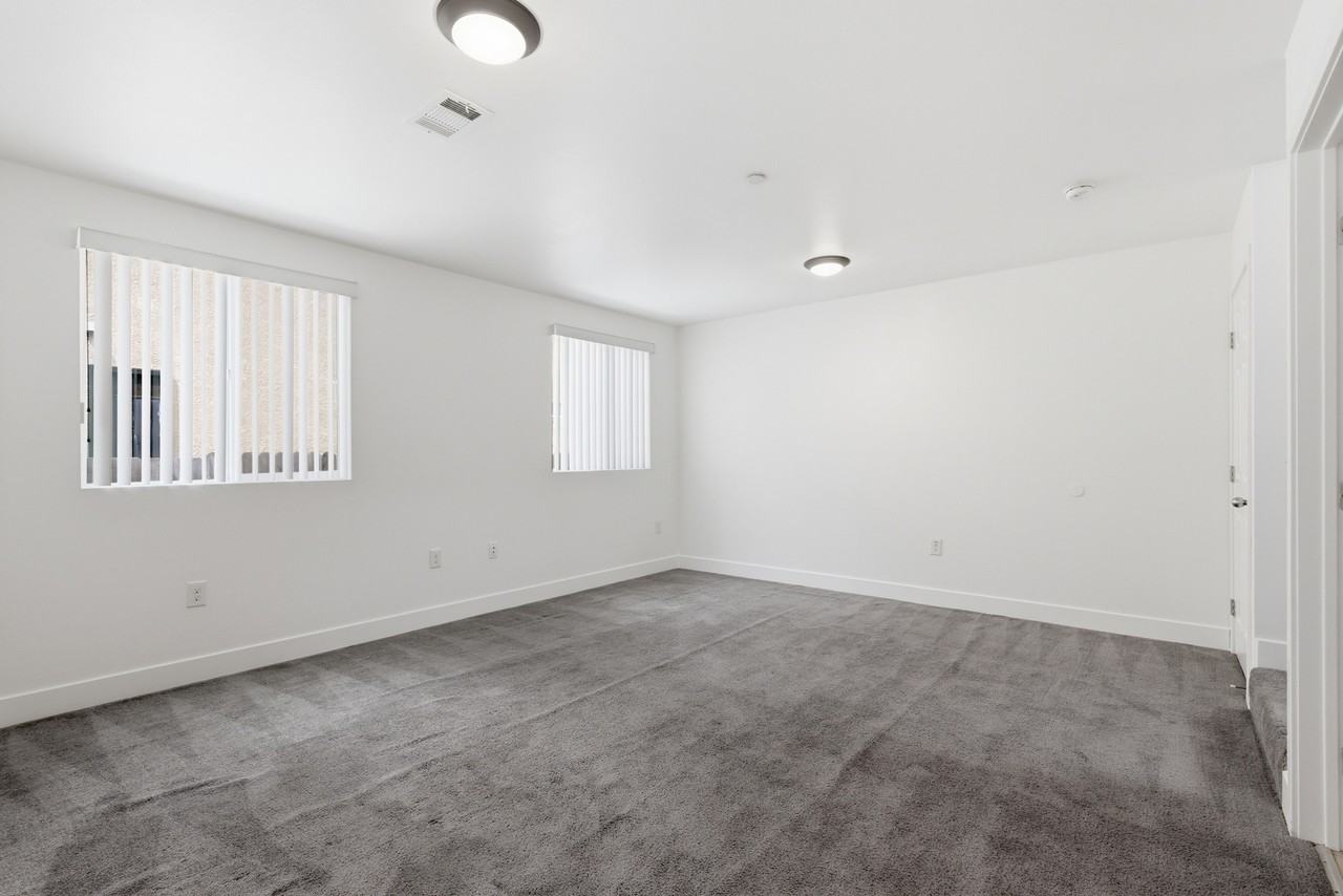 831 E 109th St #A - Photo 3 of 14